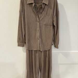 Brown Ribbed Lounge Set